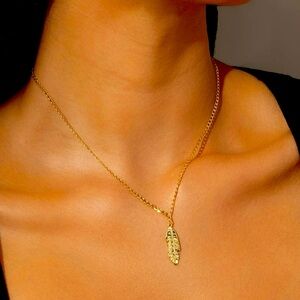 NEW Uncommon James Gold Feather Necklace